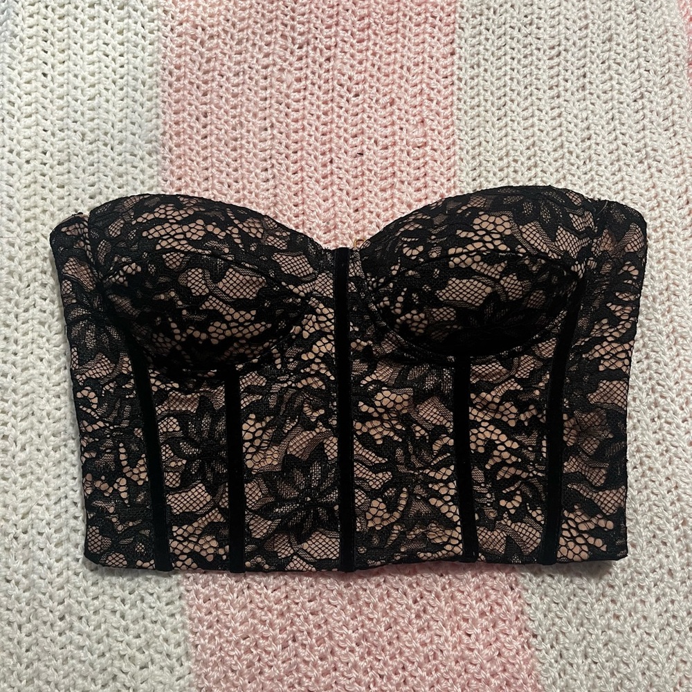 Elegant Black Lace Bustier